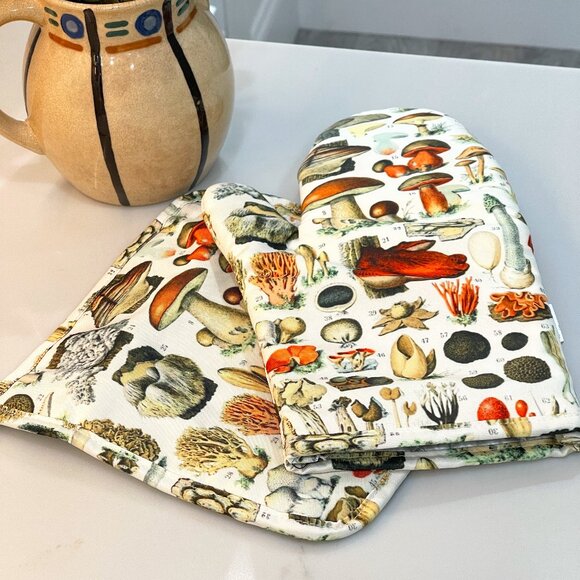 Classic Botanical Mushroom Oven Mitt and Pot Holder-NEW - Picture 2 of 14